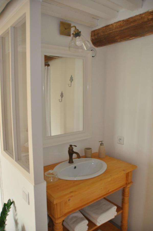Le Mas Des Cerisiers Jacuzzi Et Sauna Inclus Pour Tous Les Logements Avignon Ngoại thất bức ảnh